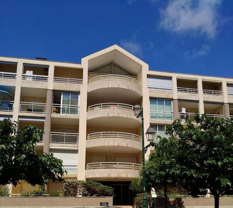 Appartement 2 Pieces Avec Une Grande Terrasse, 3 Etoiles, Wifi, Box Pour Vehicule Et Velos Les Sables-dʼOlonne 외부 사진