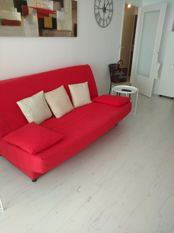 Appartement 2 Pieces Avec Une Grande Terrasse, 3 Etoiles, Wifi, Box Pour Vehicule Et Velos Les Sables-dʼOlonne 외부 사진