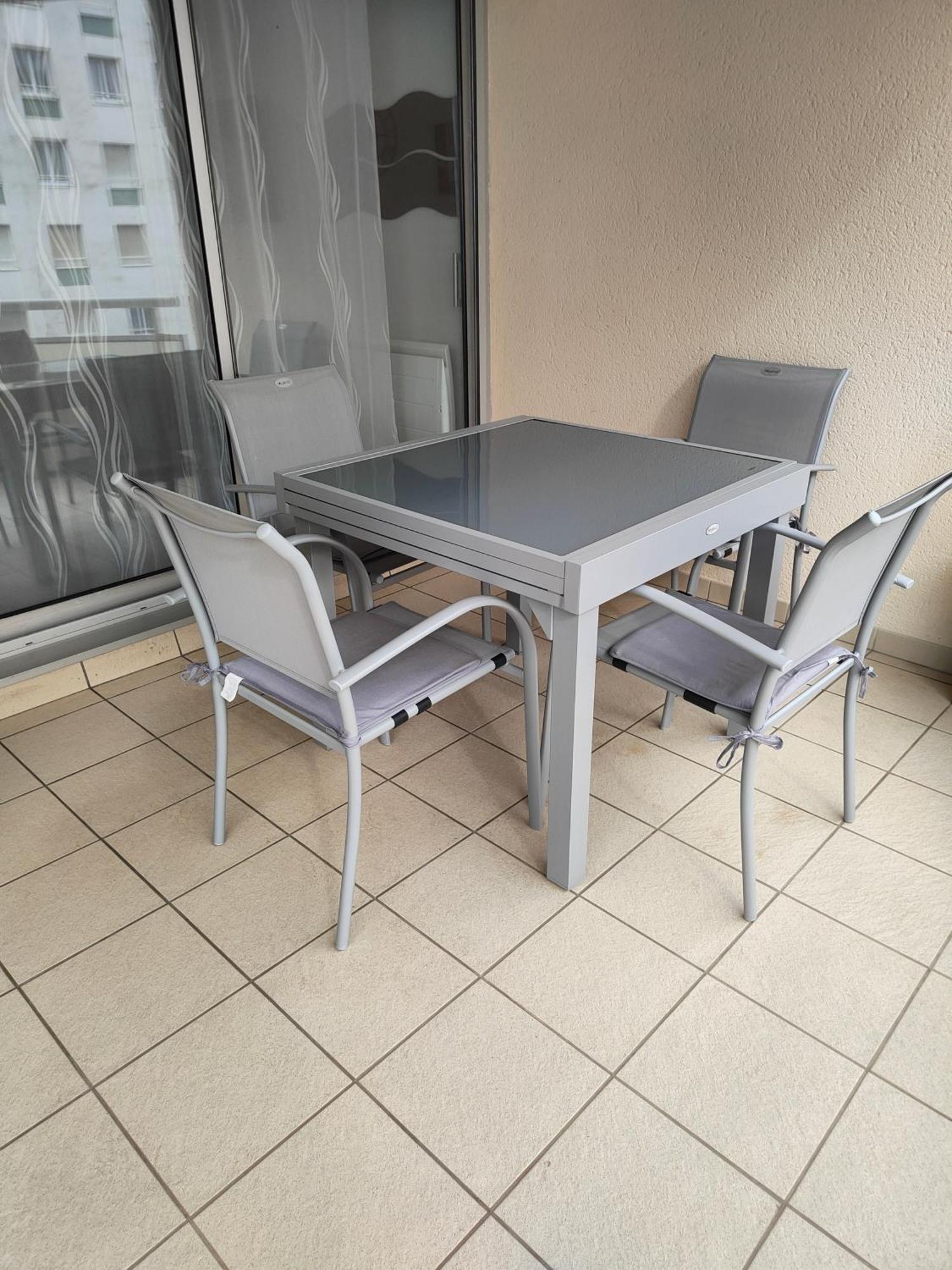 Appartement 2 Pieces Avec Une Grande Terrasse, 3 Etoiles, Wifi, Box Pour Vehicule Et Velos Les Sables-dʼOlonne 외부 사진