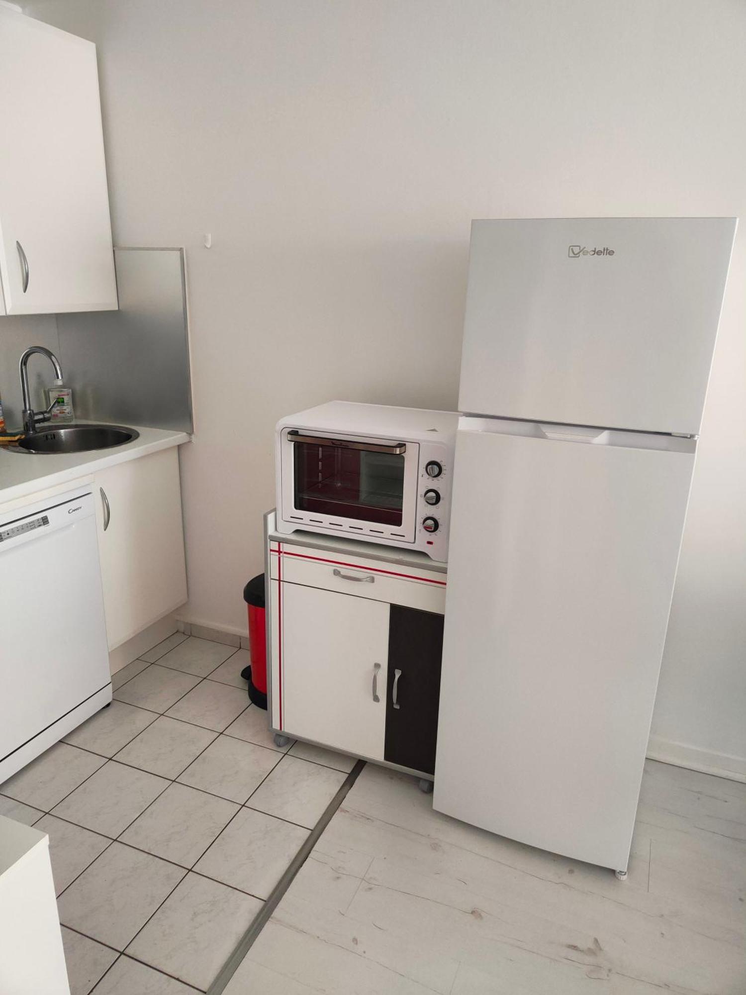 Appartement 2 Pieces Avec Une Grande Terrasse, 3 Etoiles, Wifi, Box Pour Vehicule Et Velos Les Sables-dʼOlonne 외부 사진