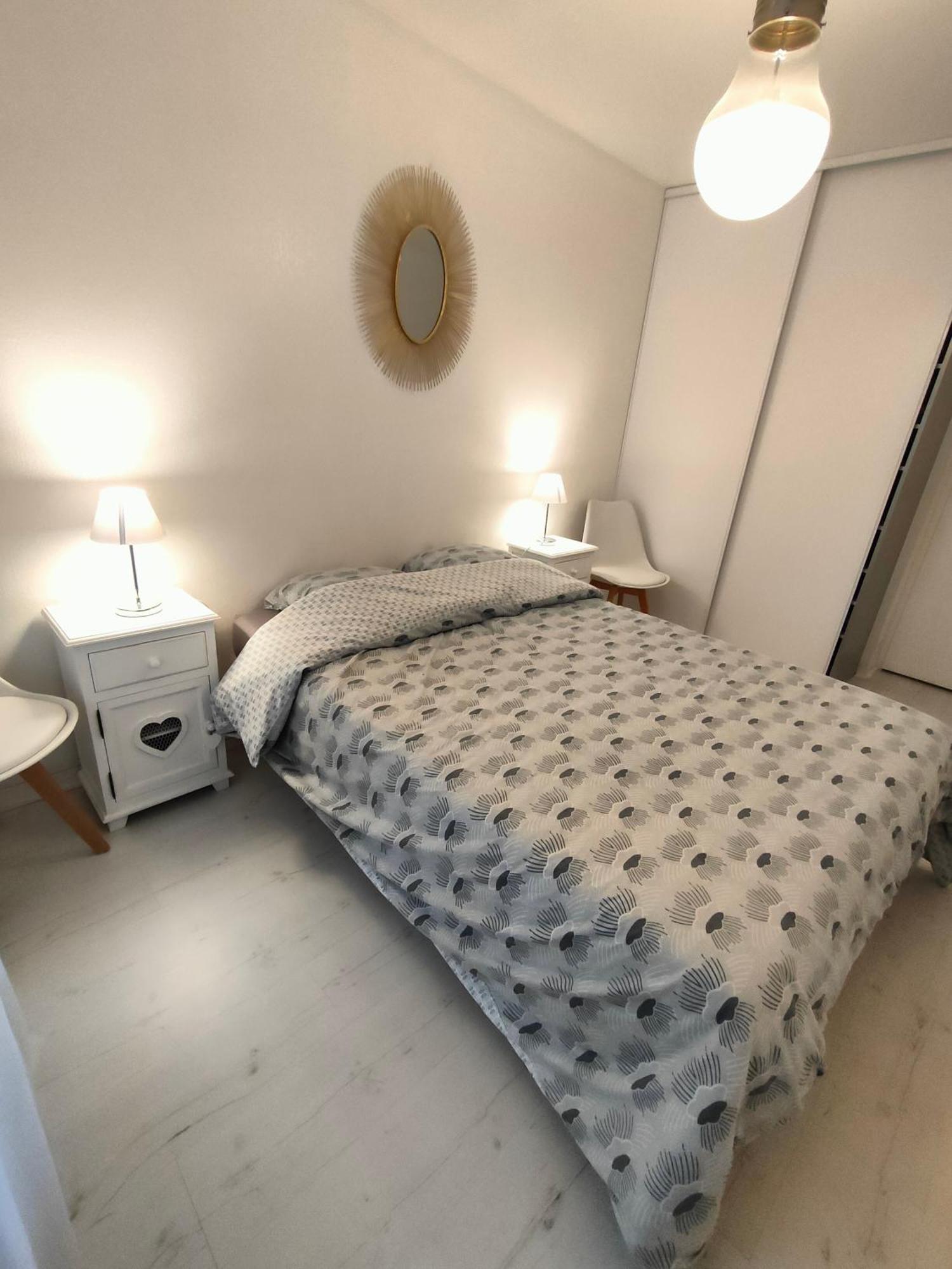 Appartement 2 Pieces Avec Une Grande Terrasse, 3 Etoiles, Wifi, Box Pour Vehicule Et Velos Les Sables-dʼOlonne 외부 사진